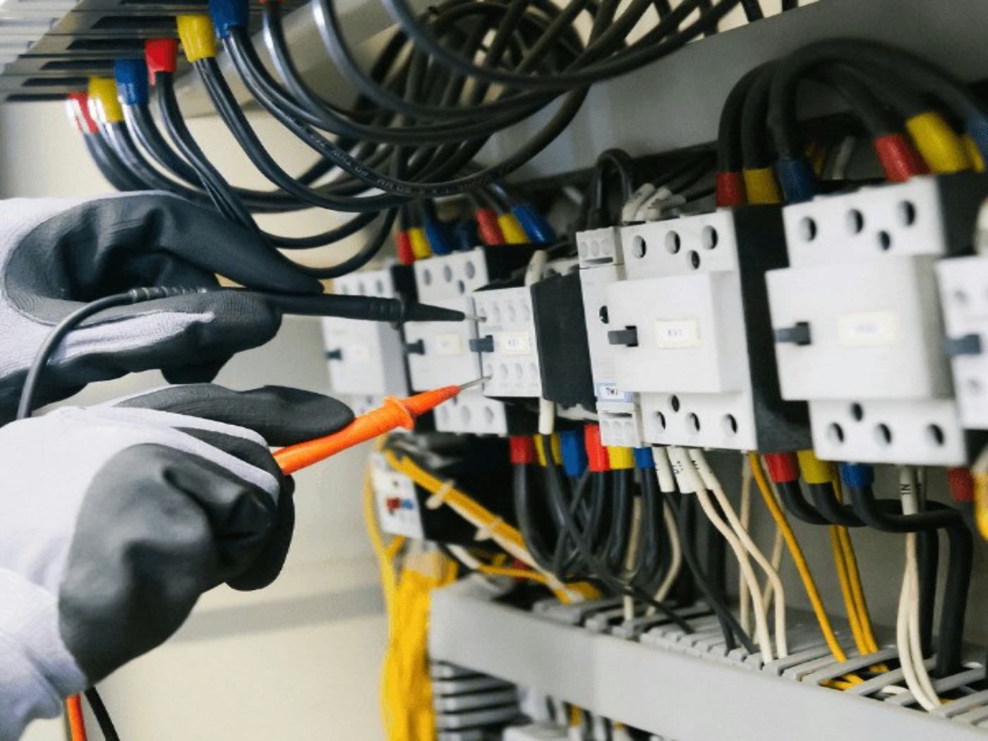 Hands-on lab at a WECA training facility